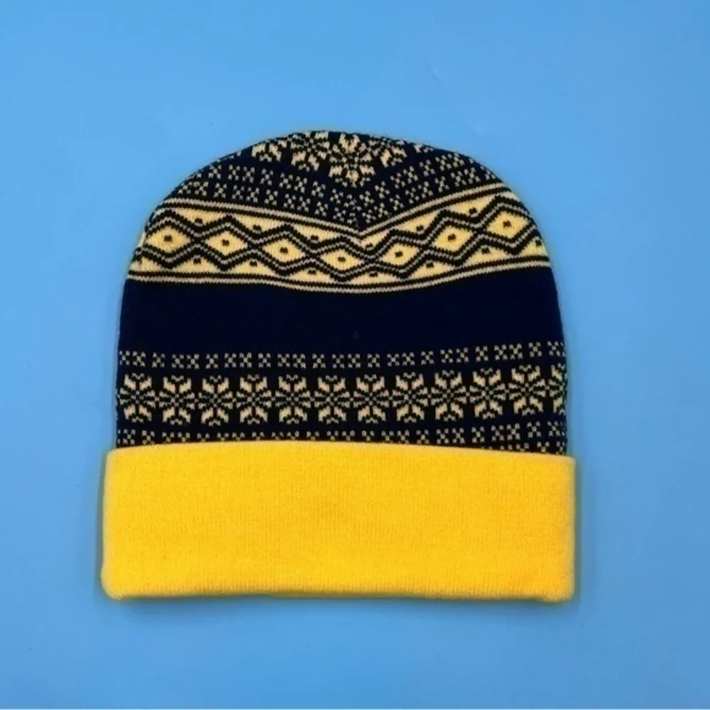 NWOT - University Of Michigan Basketball Embroidered Beanie